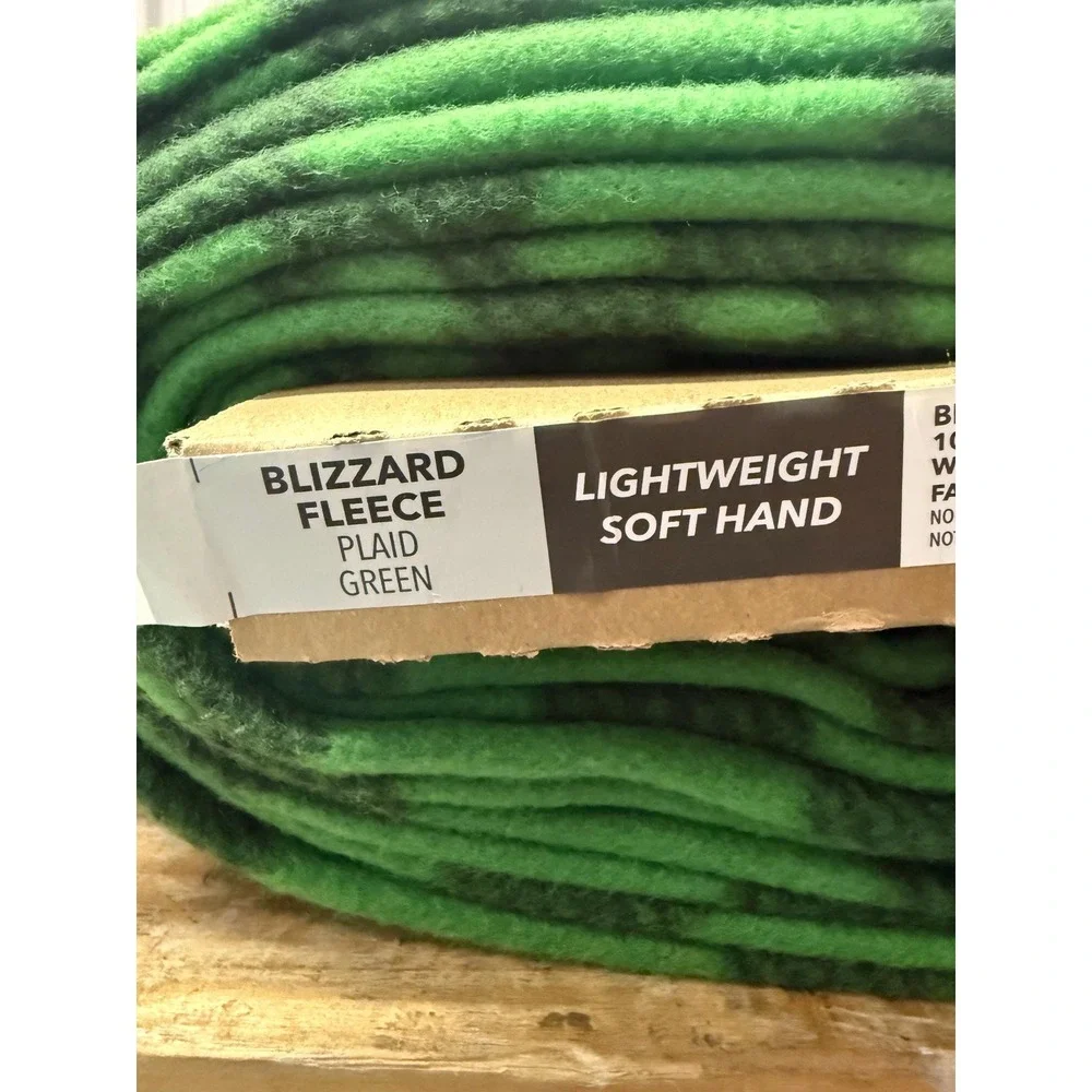 GREEN‎ plaid lightweight softhand blizzard fleece OEKOTEX® STAND 100 1 unit=1 yd